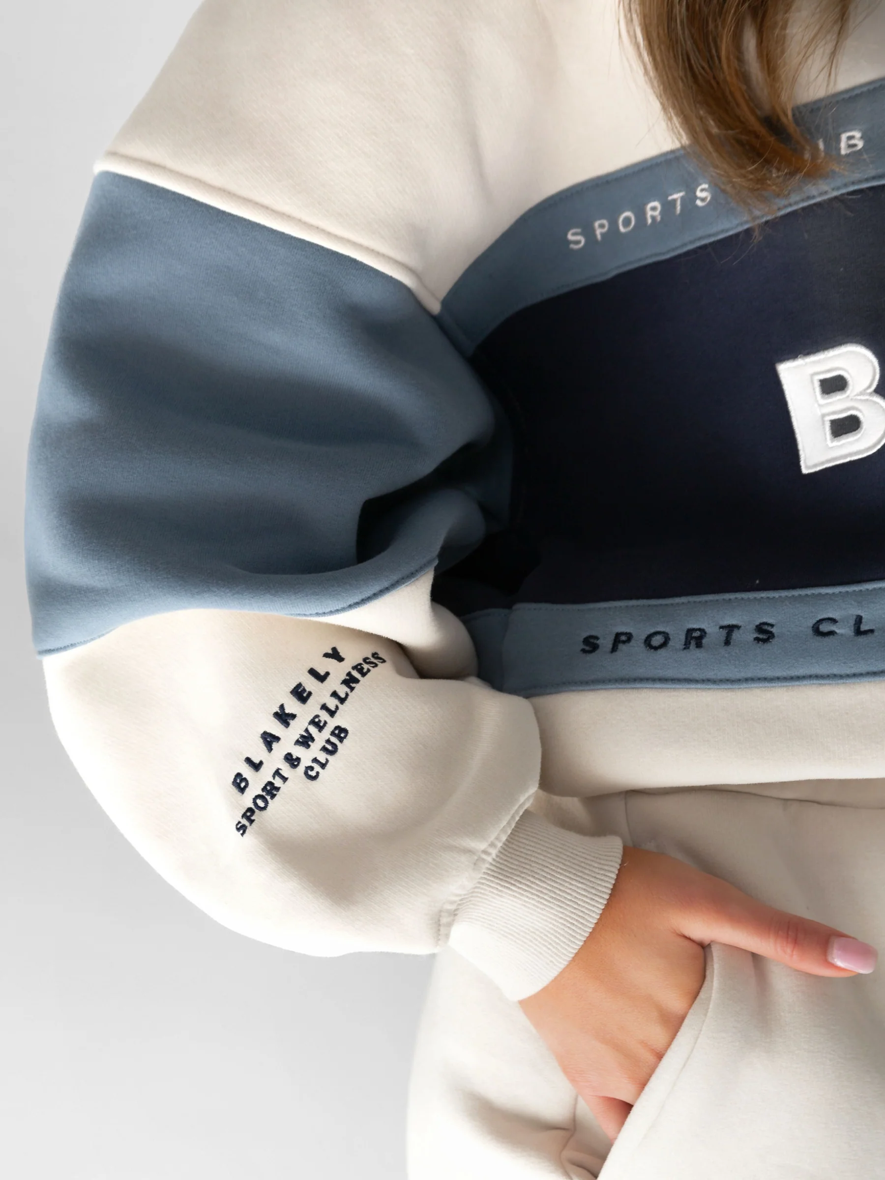 Alpine Oversized Jumper - Navy/Chalk - Image 6