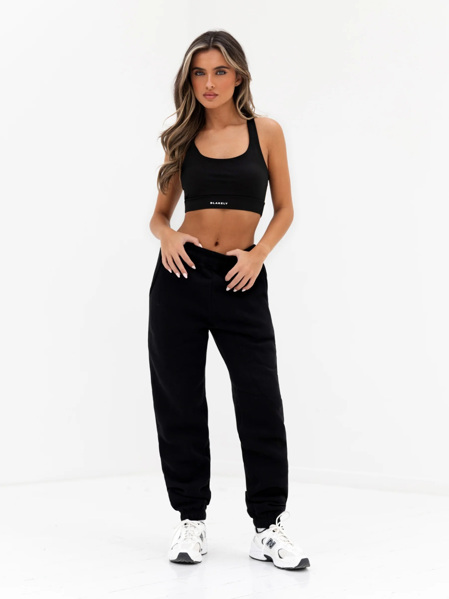 Isabel Sweatpants - Black - Image 3