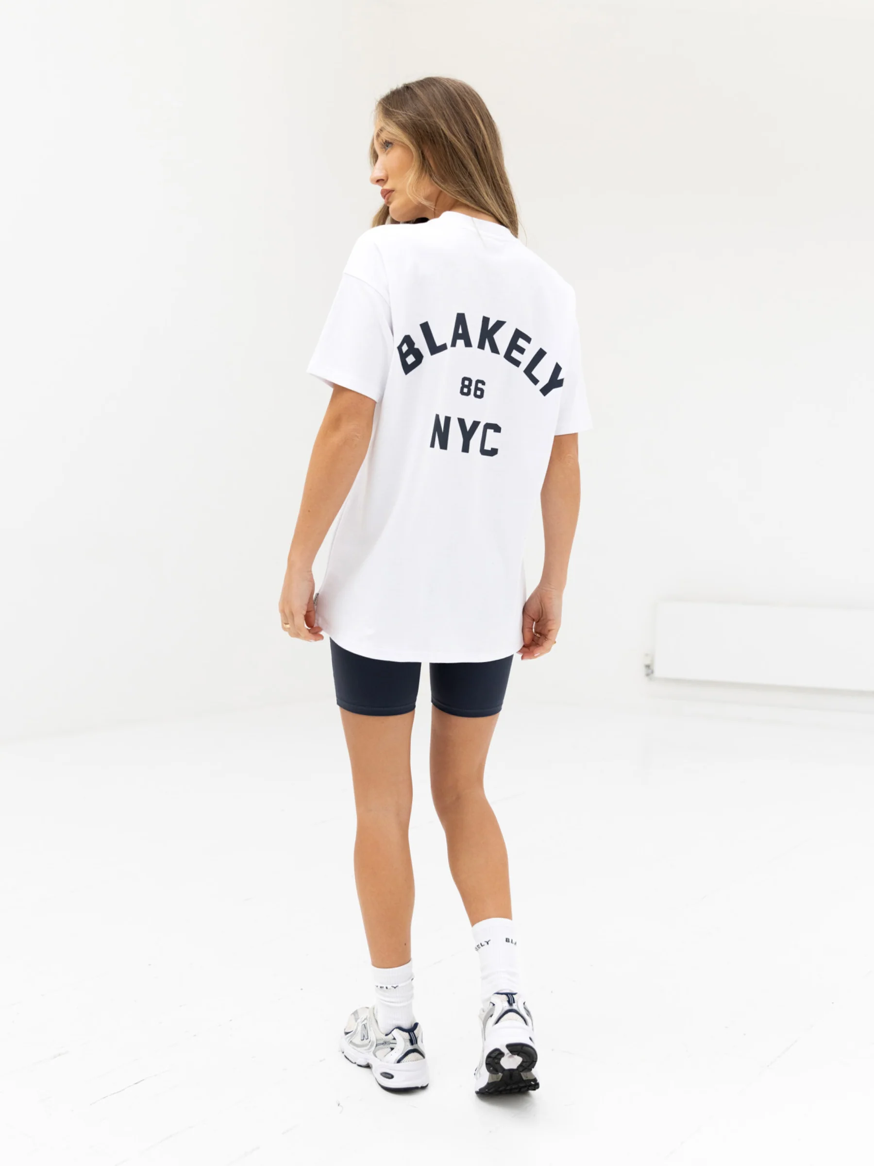 NYC Oversized T-Shirt - White & True Navy - Image 5