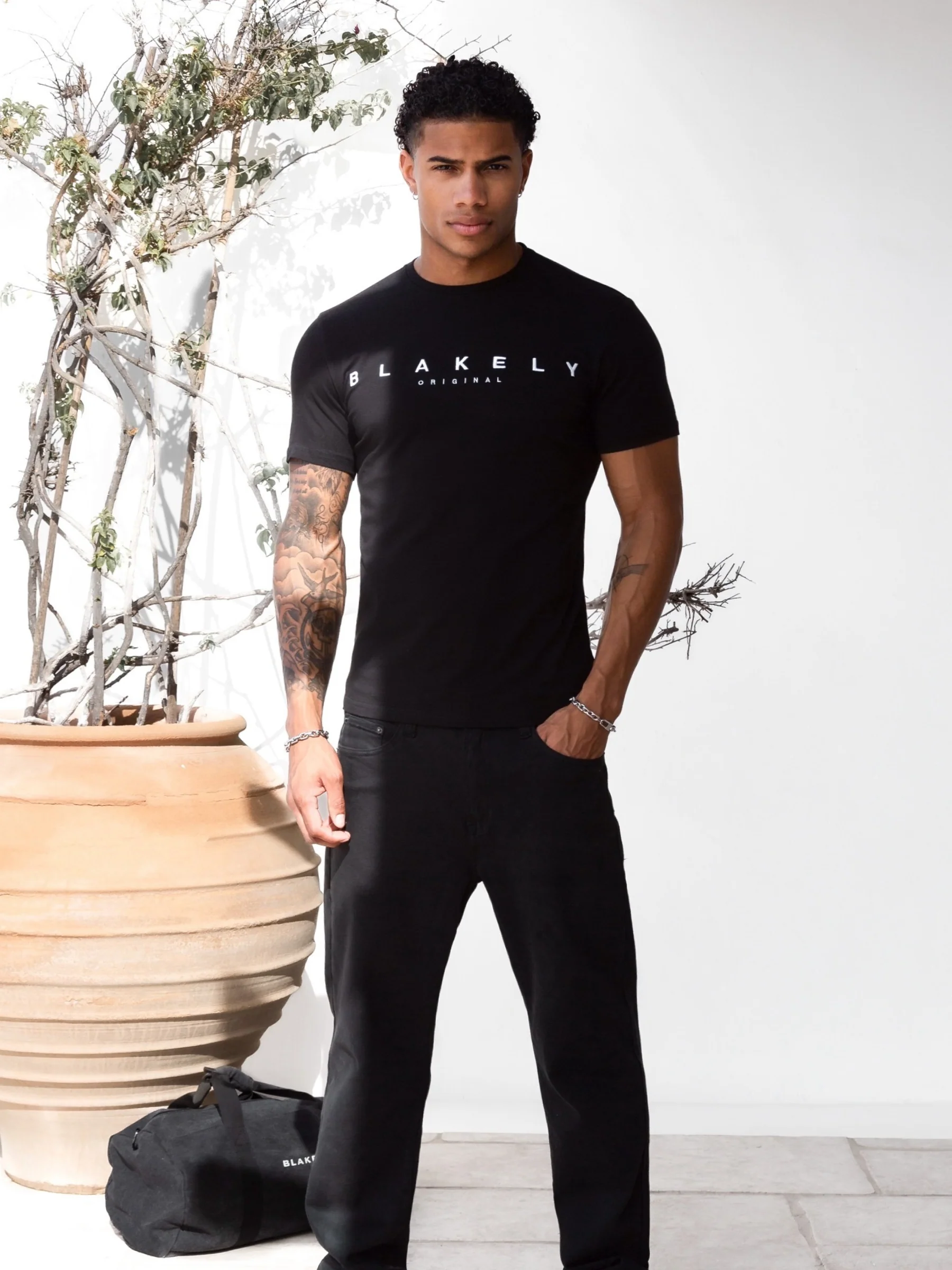 Torcross T-Shirt - Black - Image 4