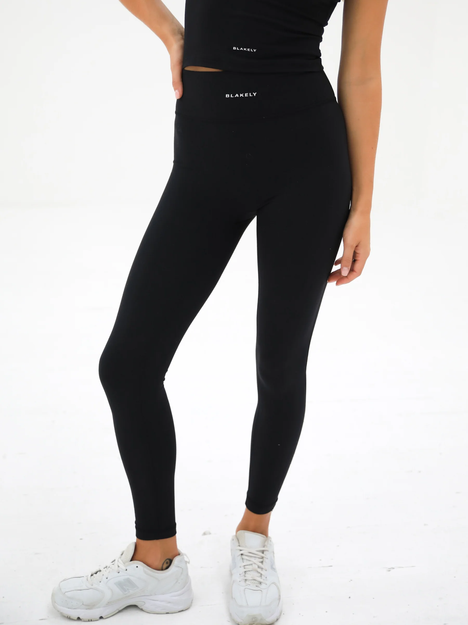 Ultimate Soft Lifestyle Leggings - Black - Image 5