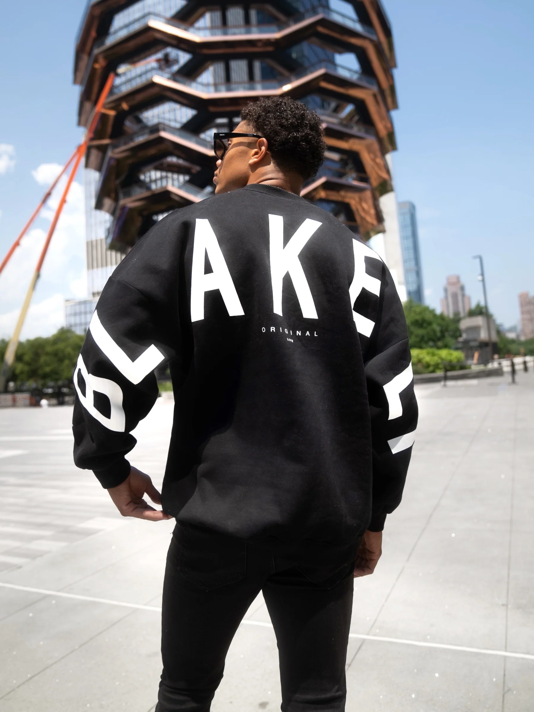 Idris Oversized Jumper - Black - Image 4