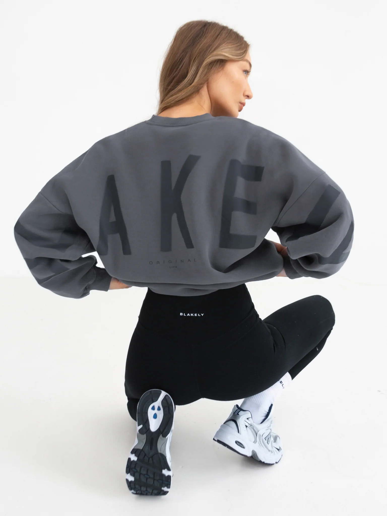 Isabel Tonal Oversized Jumper - Charcoal - Image 6