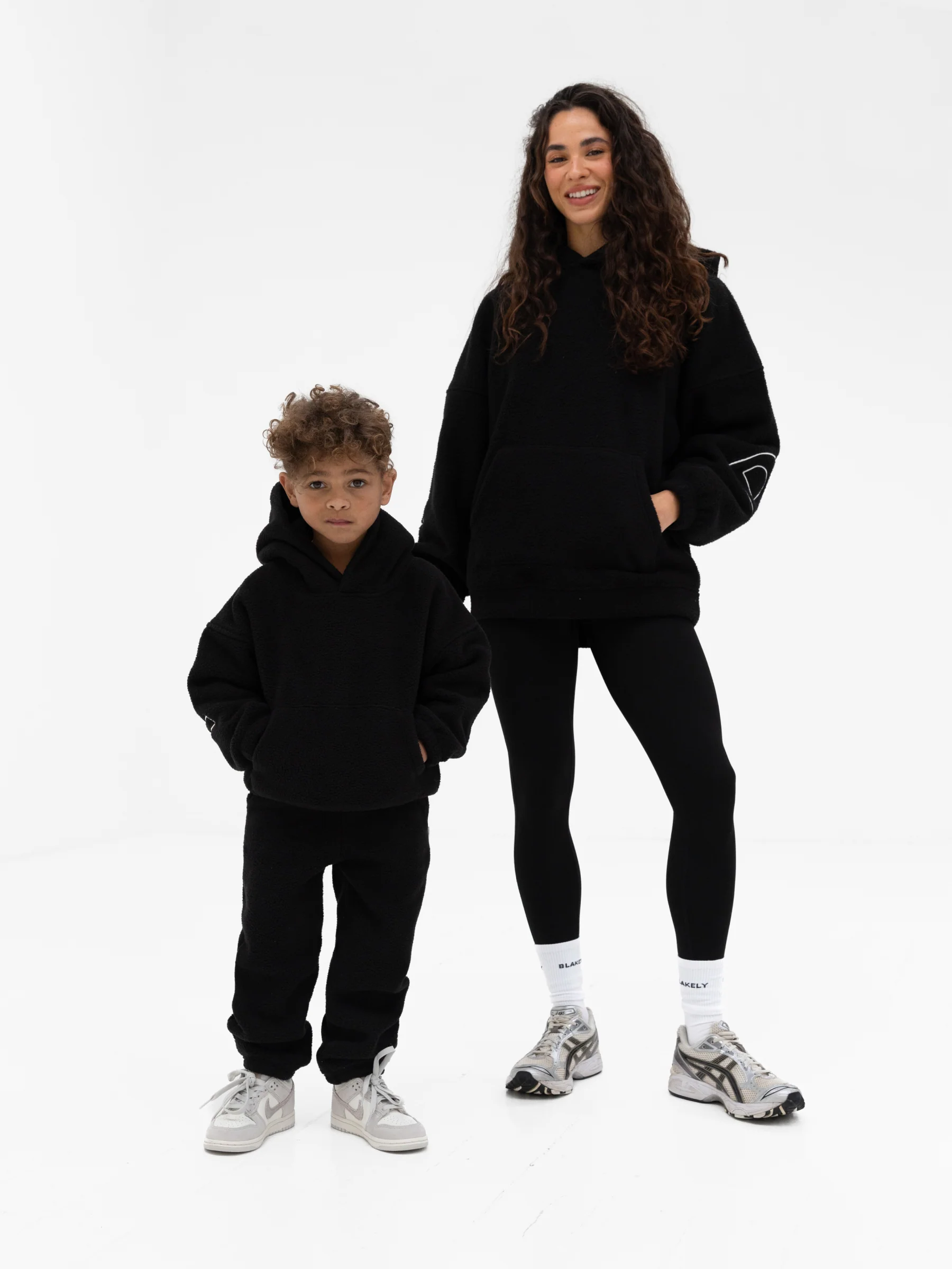 Mini Blakely Borg Hoodie - Black - Image 4