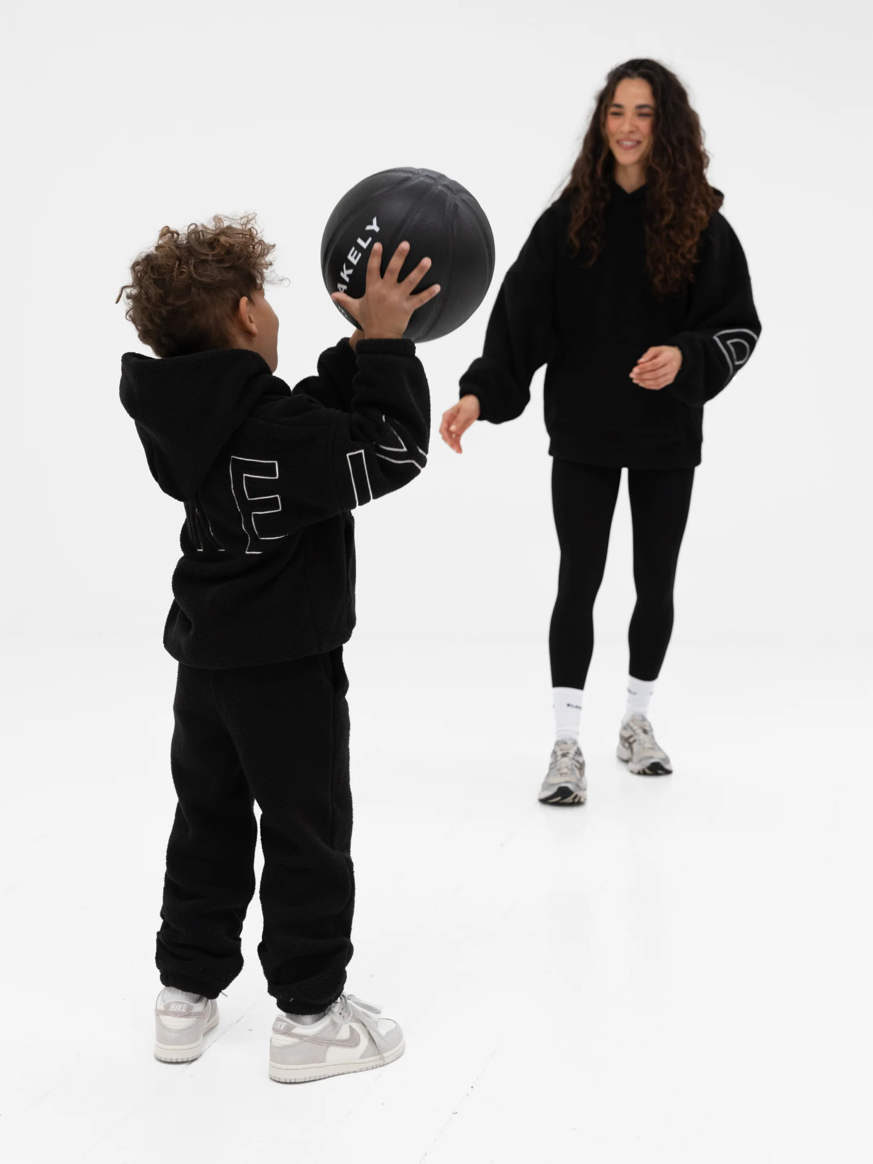 Mini Blakely Borg Sweatpants - Black - Image 5